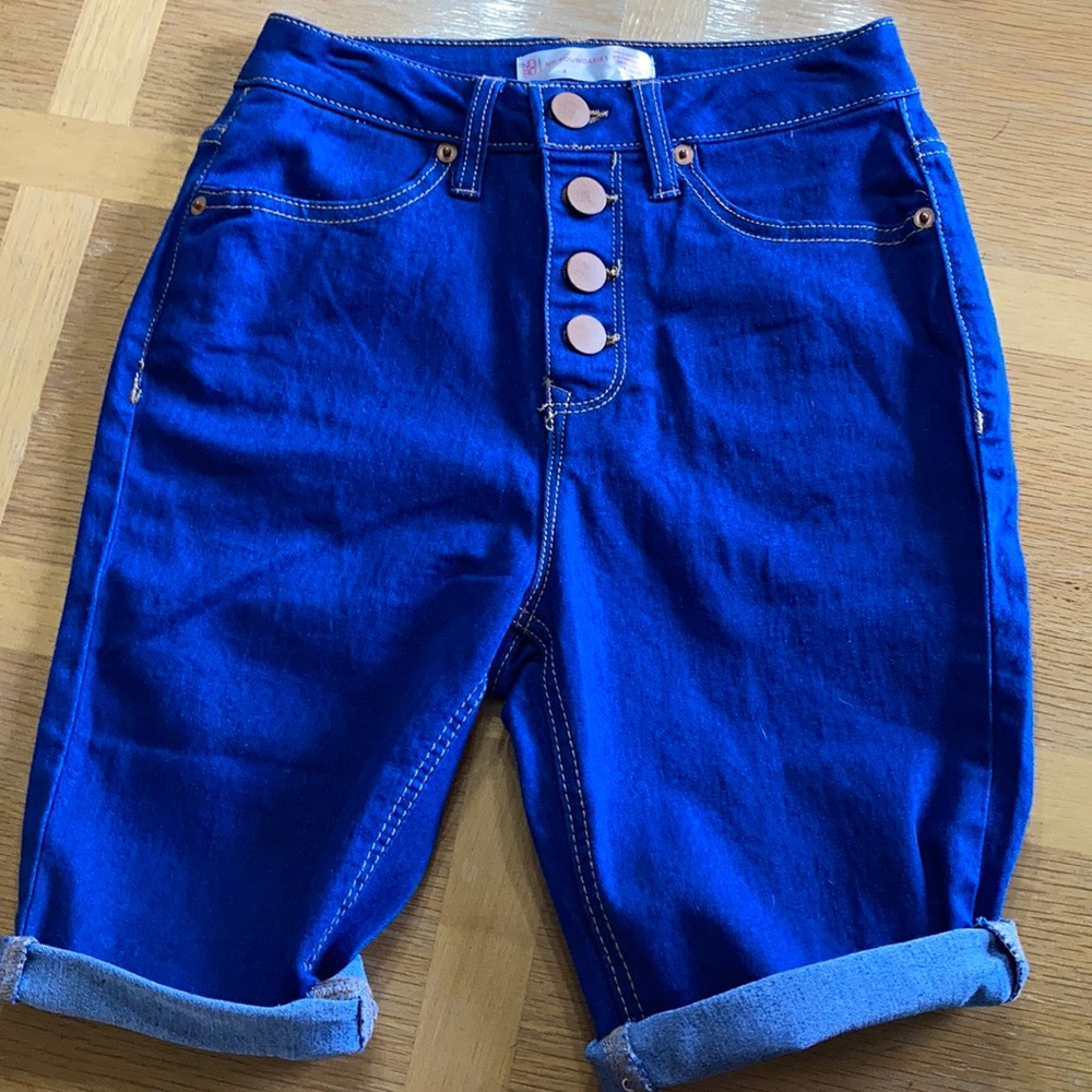 NO BOUNDARIES JEAN SHORT